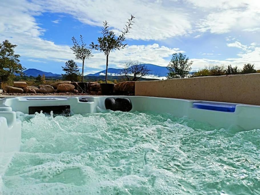 Gite De Charme Avec Jacuzzi Face Au Mont Ventoux Crestet ภายนอก รูปภาพ